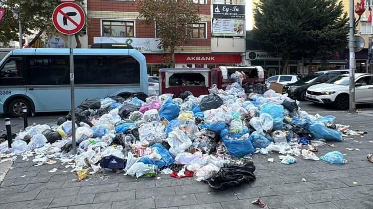 <p>Öte yandan 4 ilçenin ardından Beykoz Belediyesinde görevli Hizmet-İş Sendikası üyeleri de grev kararı aldı.</p>