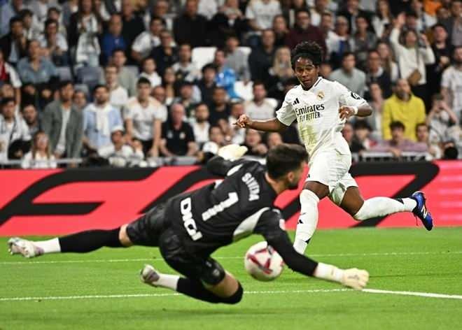 <p>6- Endrick Felipe (Real Madrid): 97,7 milyon Euro<br />
<br />
- 18 yaş</p>