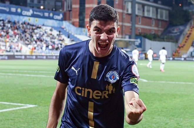 <p><strong>98- Yasin Özcan (Kasımpaşa): 14,8 milyon Euro<br />
<br />
- 18 yaş</strong></p>
