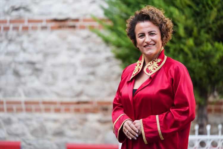 <p>Nüfus ve Vatandaşlık Müdürlüğünde görevli memur tarafından yapılan hatanın filmlere konu niteliğinde olduğunu belirten Otlatıcı, şunları söyledi:</p>