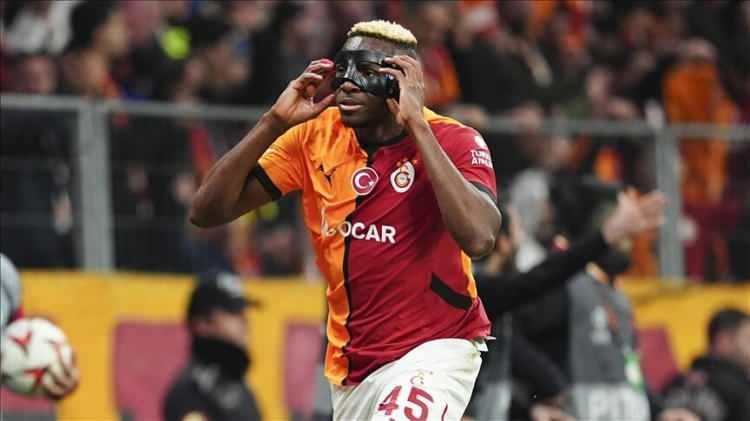 <p>İtalyan basını, <strong>"Osimhen, Tottenham karşısında Galatasaray'a liderlik etti"</strong> dedi.</p>