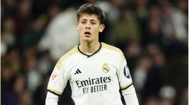 <p>İspanyol basınından <strong>El Nacional'in haberine göre;</strong> Fenerbahçe Teknik Direktörü Jose Mourinho, devre arasında Arda Güler'in sezon sonuna kadar kiralık olarak takıma katılmasını istiyor.</p>