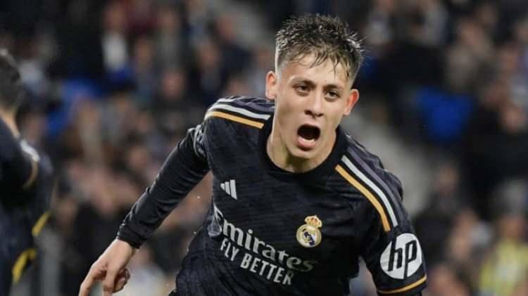 <p>Real Madrid'in Arda'yı bırakmak istemediği ancak Ancelotti nedeniyle oyuncunun takımdan ayrılmaya sıcak bakabileceği kaydedildi.</p>