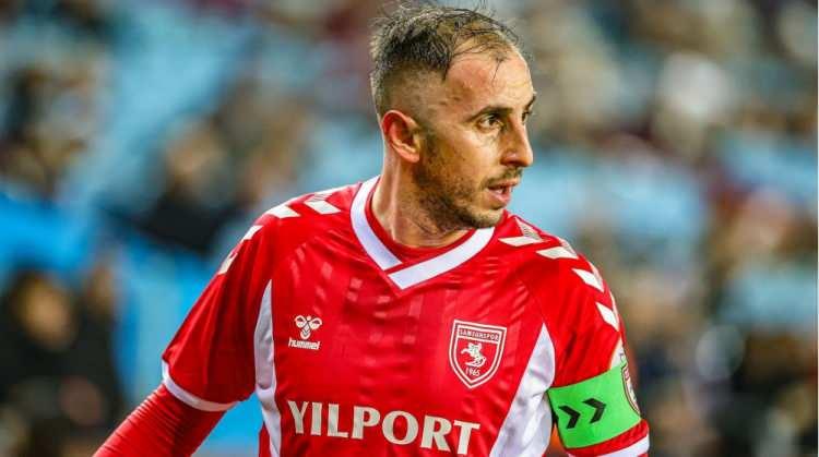 <p>8- Zeki Yavru | Samsunspor | 4 asist (11 maçta)</p>