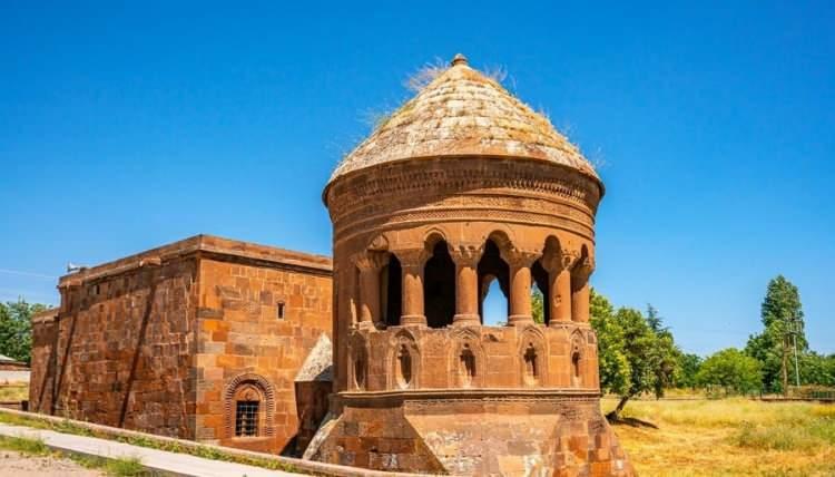 <p><span style="color:#0000CD"><strong>BİTLİS / AHLAT</strong></span></p>