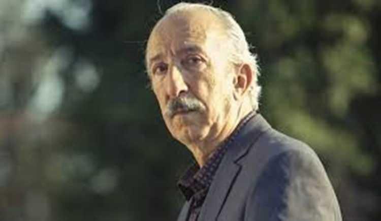 <p><strong>Teklif geliyor mu nelere dikkat ediyorsunuz? sorusuna cevap veren 85 yaşındaki oyuncu "Her oyuncu gibi dikkat ettiğim şeyler var ama pek seçecek şeyler de gelmiyor. Bekleriz, kapımız açık." ifadelerini kullandı.</strong></p>