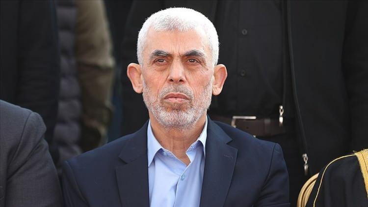 <p>Londra merkezli Şarkul Avsat gazetesinin adını açıklamadığı kaynaklara dayandırdığı haberinde, Sinvar'ın 7 Ekim 2023'ten sonra Gazze'deki durumuna ilişkin detaylara yer verildi.</p>