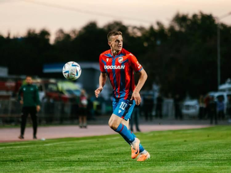 <p><strong><span style="color:#B22222">22) VIKTORIA PLZEN (Çekya) </span>| YÜZDE 7</strong></p>
<p> </p>
<p>Çek Cumhuriyeti’nin disiplinli futbol anlayışı ile tanınan ekibi. Savunmada güçlü, Avrupa’da her zaman zorlu bir rakip.</p>
<p> </p>