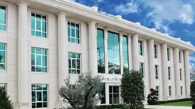 <p>Plan ve Proje Müdürlüğü'nün Çubuklu Mahallesi'ndeki 47 bin 245 metrekare arazinin tarım dışına çıkarılmasına yönelik teklifi bugün meclisten geçmesi durumunda Çubuklu'daki tarım arazine imar yolu açılacak.</p>

<p> </p>
