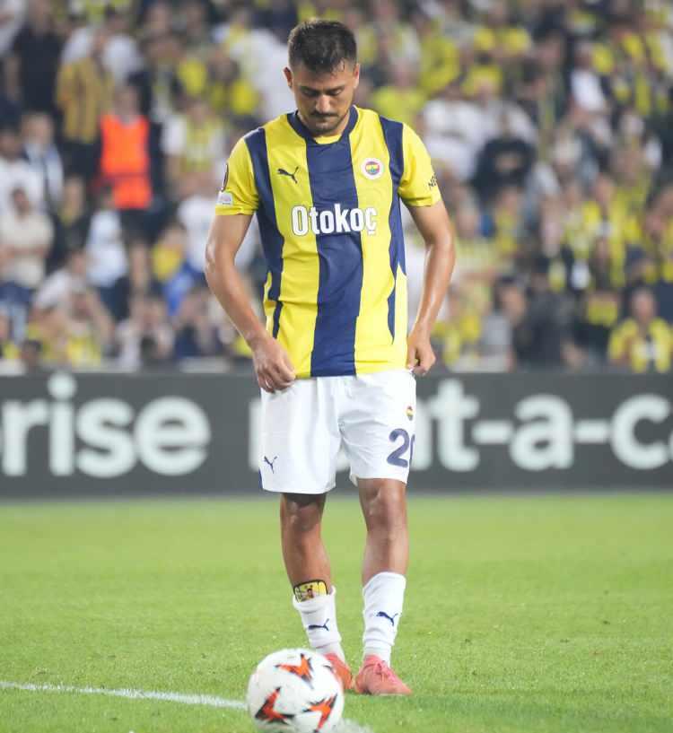 <p>10 Balıkesir - Cengiz Ünder - Fenerbahçe - 10 milyon euro</p>
