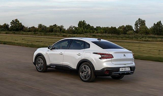 <p>CITOREN C4-X</p>
<p>417 KM</p>
<p> </p>