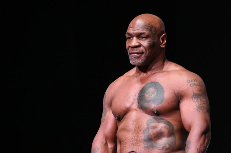 <p>Haberlerde, maçı Mike Tyson'ın kazanması durumunda da 40 milyon doları cebine koyacağı ve bunun sadece dakikalar içinde gerçekleşeceğine vurgu yapıldı.</p>
