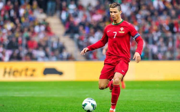 <p>RONALDINHO:</p>

<p>&nbsp;</p>

<p>66 GOL</p>
