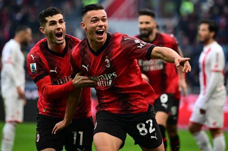 <p>17- Milan: 562 milyon euro</p>