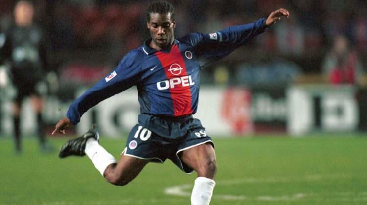 <p>28. Jay-Jay Okocha (PSG'den Bolton'a)</p>
