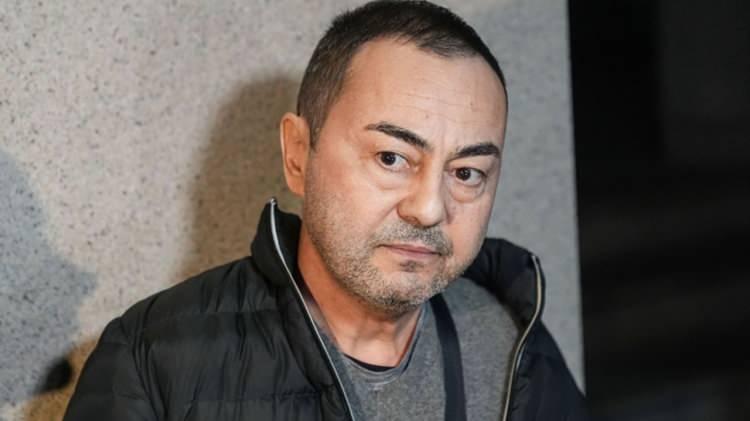 <p>Bir de ondan sonraki anlaşmaları var, bu anlaşmalar durdurulmuş. 18 konserin bedeli yaklaşık, yılbaşı gecesi de dahil olmak &uuml;zere 25 milyon TL'ye ulaşmış zararı. Bu sadece 1,5 aylık"</p>
