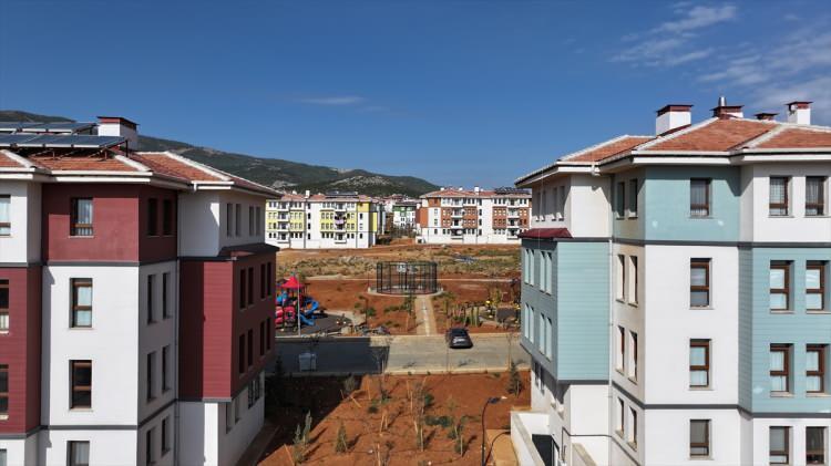 <p>Trabzon'un</p>
<p> </p>
<p>Muratlı, Çorlu, Hayrabolu, Saray ilçelerinde</p>
<p> </p>
<p>1989</p>