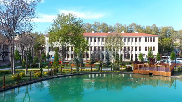 <p>Mersin'in</p>
<p> </p>
<p>Merkez, Silifke, Anamur, Tarsus, Mut, Toroslar ilçelerinde</p>
<p> </p>
<p>5 bin 40</p>