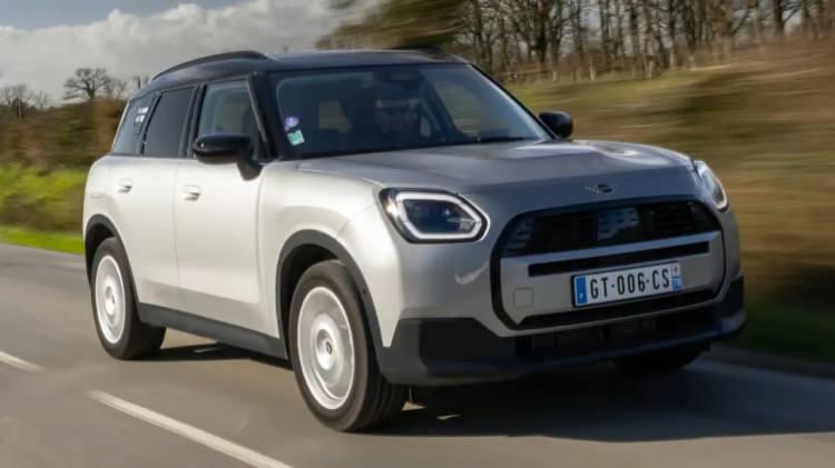 <p>MINI Countryman- 1.921.600</p>
<p> </p>
<p>- 433 km </p>
