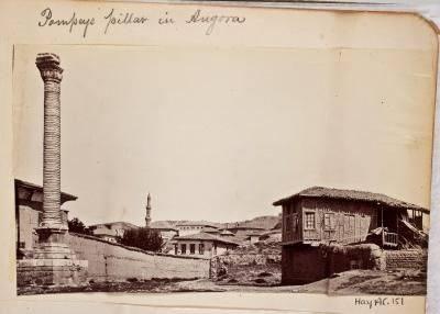 <p>Julianus Sütunu, Ankara / John Henry Haynes / 1881</p>
<p> </p>