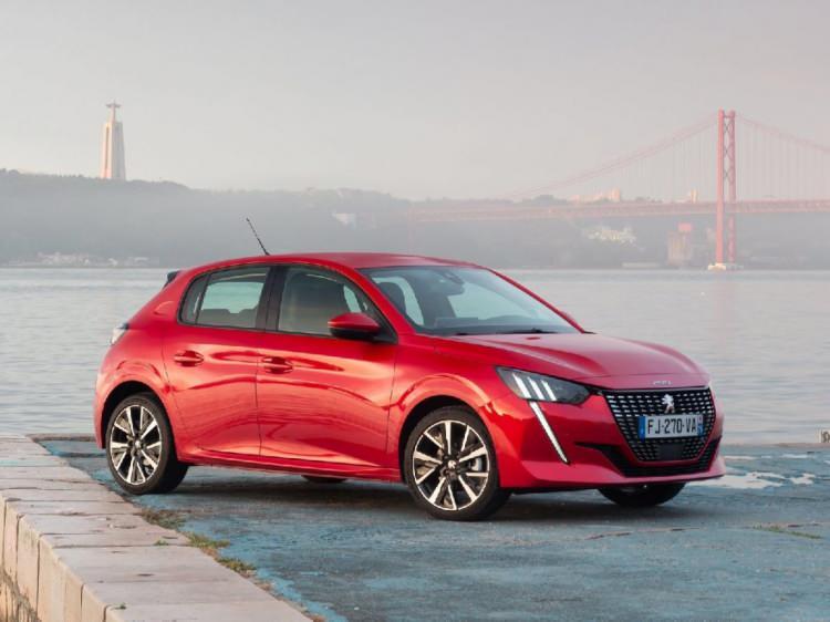 <p>Peugeot 208- 1.364.500 TL</p>
<p> </p>
<p>- 400 km</p>
<p> </p>