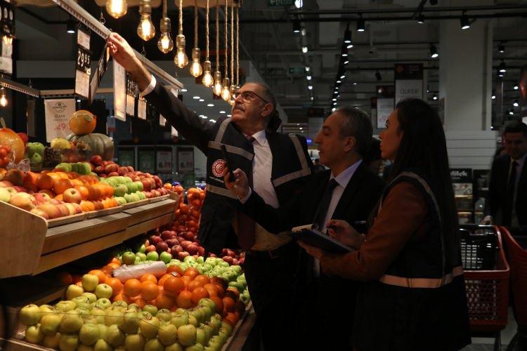 <p>Son yapılan testlerde, et döner içerisinde sakatat (dil) kullanımı tespit edildi.</p>
