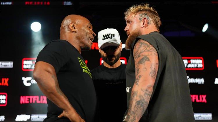 <p>ABD ve İngiliz basınında yer alan iddialara göre Jake Paul bu karşılaşmada 40 milyon dolar, Mike Tyson ise 20 milyon dolar kazandı.</p>
