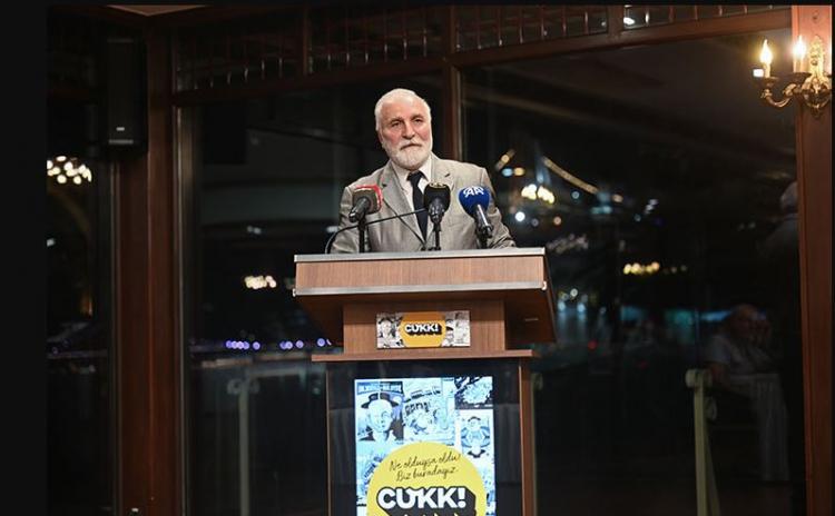 <p>Karikatürist ve oyuncu Hasan Kaçan'ın yeni projesi "<strong>Cukk!</strong>", "Ne olduysa oldu! Biz buradayız" sloganıyla Web’e taşınmaya hazırlanıyor. Büyük oranda Gazze’yi konu edinen projenin, 6 ay içinde dijital mizah dergisi olarak yayınlanması planlanıyor. </p>
