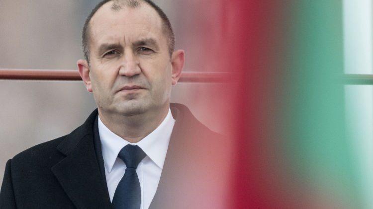 <p><strong><span style="color:#B22222">27)  RUMEN RADEV </span> |  Bulgaristan Devlet Başkanı</strong></p>

<p> </p>

<p>NATO ve AB üyesi Bulgaristan’ın başkanı; Karadeniz güvenliğinde stratejik rol oynayabilir.</p>

