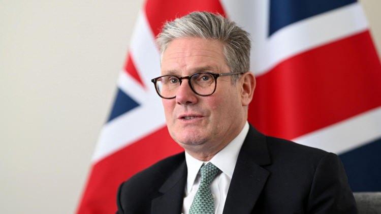 <p><strong><span style="color:#B22222">7) KEIR STARMER </span> | Birleşik Krallık Başbakanı</strong></p>
<p> </p>
<p>NATO ve Avrupa güvenliğinde önemli rol oynayan İngiltere’nin başbakanı; <strong>ABD ile yakın ittifakı güçlü bir faktör.</strong></p>