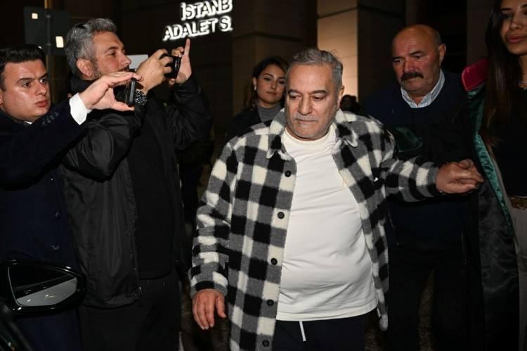 <p>Kendisine yapılan teklifi de a&ccedil;ıklayan Erbil, yayın yapma karşılığında 20-25 bin euro teklif edildiğini ancak bu teklifi kabul etmediğini dile getirmişti.</p>

<p>&nbsp;</p>
