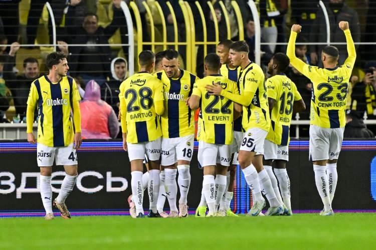 <p><strong>Slavia Prag - Fenerbahçe</strong> karşılaşması Avrupa Ligi 5. haftasında oynanacak. </p>

<p> </p>
