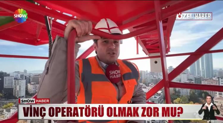 <p>Şantiye şefi Bektaş Açıkgöz <strong>"Operatörlük sertifikası olmadan, bu eğitimleri tamamlamamış kişileri çıkartamıyoruz zaten. Vinç kullanımı yapamıyorlar. Herkes kullanamıyor, onun için de kolaylıkla bulunamıyor, bulmakta biraz zorlanıyoruz" </strong>şeklinde konuştu.</p>
