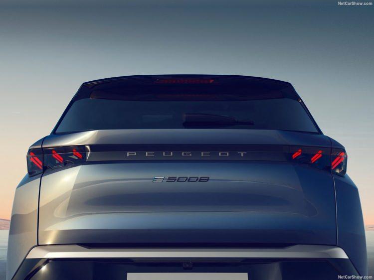 <p>Tamamen elektrikli bir marka olmayı hedefleyen Peugeot, müşterilerinin tüm gereksinimlerini karşılayacak şekilde ürün yelpazesini genişletmeye devam ediyor.</p>