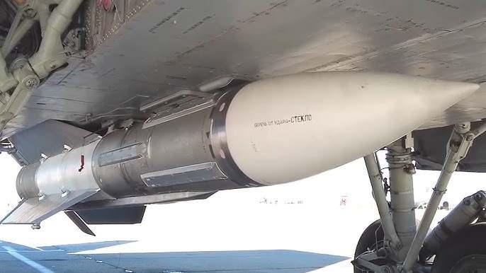 <p><strong><span style="color:#B22222">R-33&nbsp; |&nbsp; SOVYETLER BİRLİĞİ&nbsp;</span> |&nbsp; 304 KM</strong></p>
