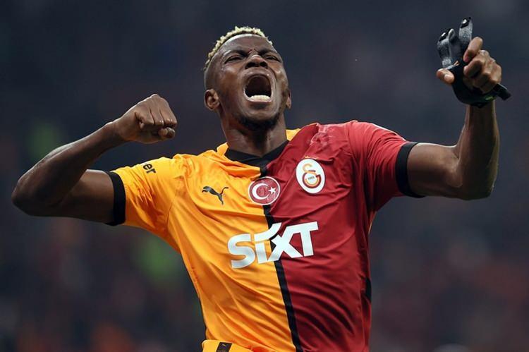 <p><strong>"Hocamızın belirlediği noktalarda, doğru transferleri yapabilecek güce sahibiz. Galatasaray, daha fazla Osimhen gibi yıldız oyuncular alabilecek bir kulüp.”</strong></p>