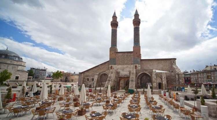 <p><span style="color:inherit">Elazığ 1018</span></p>

<p>&nbsp;</p>
