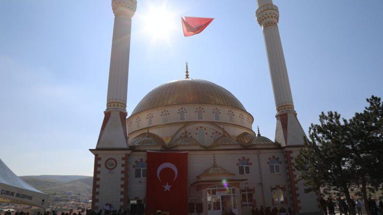 <p><span style="color:inherit">Osmaniye 584</span></p>

<p>&nbsp;</p>

