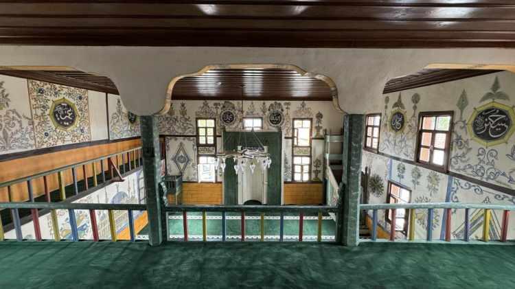 <p><span style="color:inherit">Uşak 572</span></p>

<p>&nbsp;</p>
