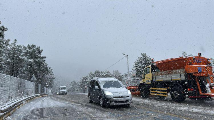 <p>İstanbul'da hava sıcaklığı 18 dereceden 4 dereceye düştü.</p>
