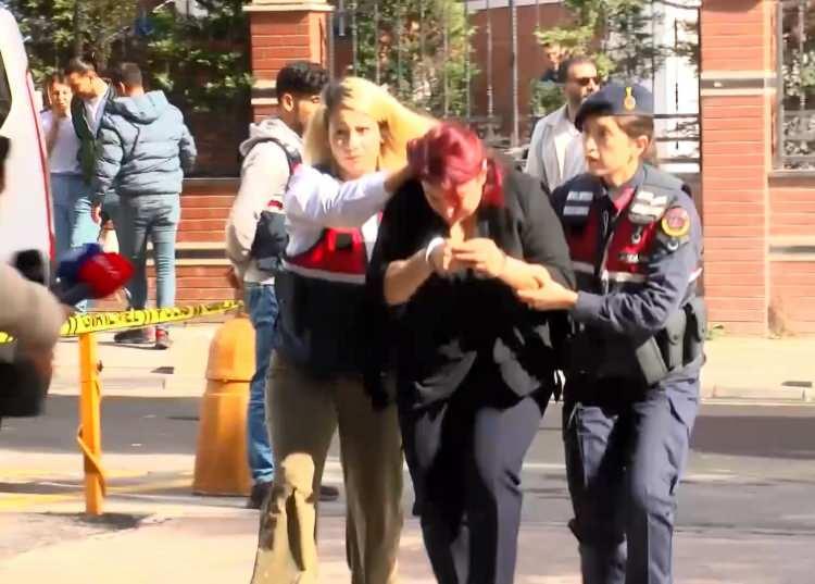 <p>Sanık ambulans şoförü, soruşturma kapsamında kapatılan bazı hastanelerden para aldığını öne sürüp, para pazarlığını da hastane yöneticileriyle yaptığını anlattı. </p>
