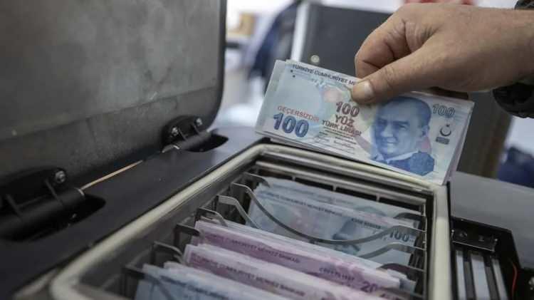 <p>Çağlayan ve Telsizler mahallelerinde amortisman süresi 11 yıl, yıllık kira getirisi ise yüzde 9 arasında değişiyor. Çağlayan'da ortalama kira oranları 22 bin TL; Telsizler'de ise 21 bin TL civarında.</p>