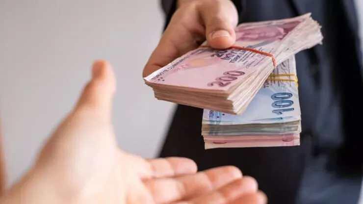 <p>Esentepe ve Emniyettepe mahallelerinde amortisman süreleri 11 yıl; yıllık kira getirisi yüzde 9 olarak hesaplanıyor. Esentepe aynı zamanda, ilçenin 5 yıllık zaman diliminde değeri en fazla artan mahallesi. Burada kiralar Ekim 2019'dan bu yana yüzde 1688 artış göstererek 22 bin TL'ye ulaştı.</p>
<p>2016 yılında kentsel dönüşüm bölgesi ilan edilen Güzeltepe, Çırçır, Karadolap, Alibeyköy ve Merkez mahallelerinde amortisman süresi 13 yıl, yıllık getiri oranı yüzde 7 ila 8 arasında. Bu mahallelerde ortalama kiralar 22 bin TL ile 24 bin TL arasında değişiyor.</p>