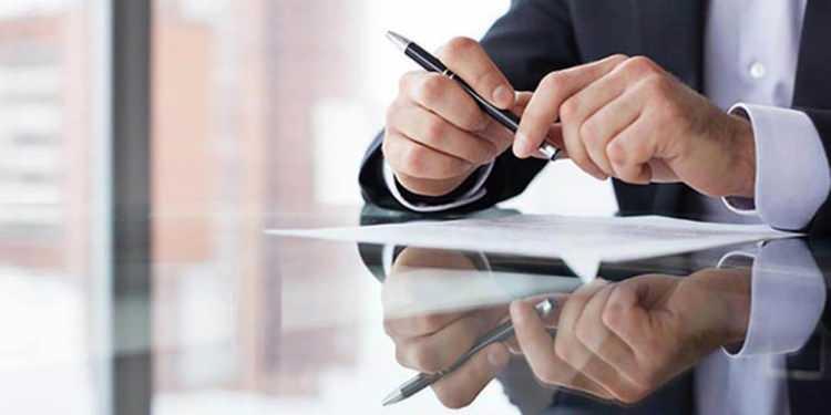 <p><strong>İZMİR KATİP ÇELEBİ ÜNİVERSİTESİ SÖZLEŞMELİ PERSONEL ALIMI YAPACAK</strong></p>
<p>10 büro personeli, 9 destek personeli, 1 diyetisyen, 5 koruma ve güvenlik görevlisi, 4 proje destek uzmanı, 1 psikolog, 2 tekniker ve 2 teknisyen alınacak. Başvuru tarihleri: 8 - 22 Kasım 2024.</p>