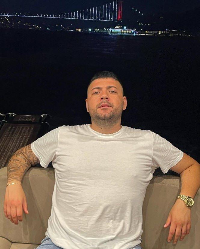 <p><span style="color:#FF0000"><strong>İDDİALARI REDDETTİ</strong></span></p>
<p><span style="color:#000000"><strong>Geçtiğimiz günlerde İstanbul Asliye Ceza Mahkemesinde gerçekleşen davada, Eraslan hakkındaki suçlamaları reddetti. </strong></span></p>