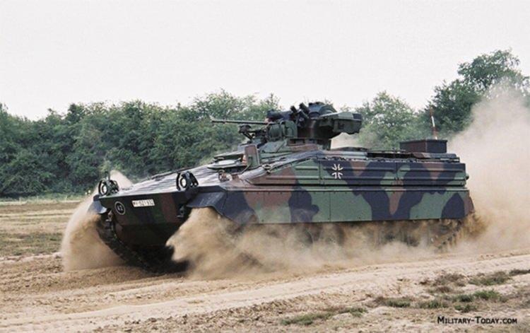 <p><strong>MARDER TİPİ ZIRHLI ARAÇ</strong></p>