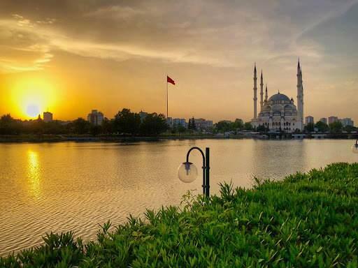 <p><span style="color:#B22222"><strong>8)  ADANA</strong></span></p>
