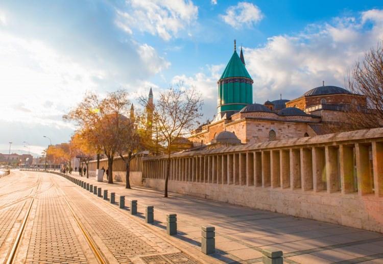 <p><span style="color:#B22222"><strong>7)  KONYA</strong></span></p>
