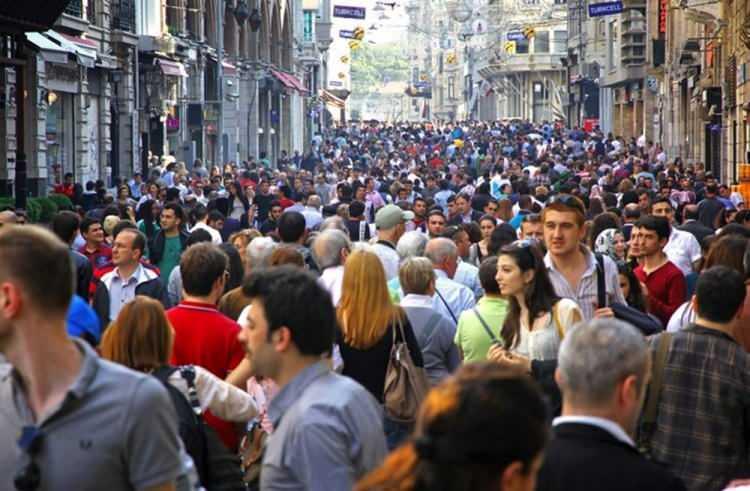 <p><span style="color:#0000CD"><strong>Ülkemizde çok farklı soyadları olmasına rağmen birçok kişinin soy ismi de birbiriyle aynı.</strong></span></p>