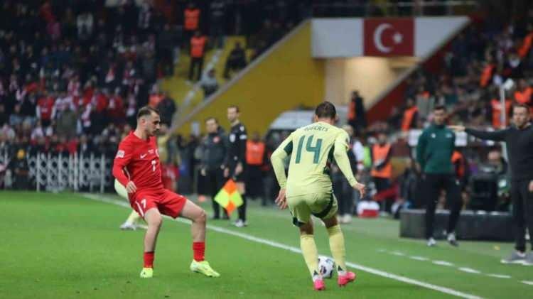 <p>B Ligi'nde 4. Grup'ta mücadele eden A Milli Futbol Takımı, Galler'in gerisinde kalarak grubunu 2. sırada tamamladı.</p>
